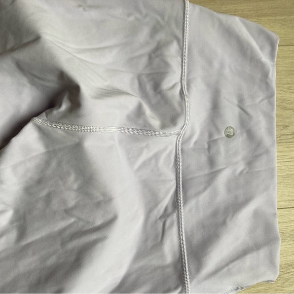 LuLuLemon light lavender ankle leggings. Size 6. Great condition! - Picture 3 of 4